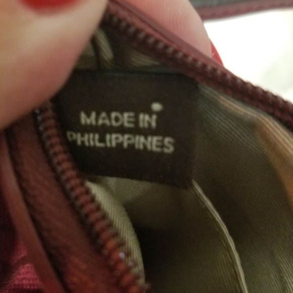 NWOT! Coach Signature C’s Burgundy Red Wristlet - Picture 10 of 12